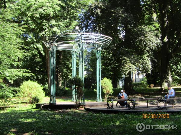 код янтарного калининградской области. 31886 77026642. код янтарного калининградской области фото. код янтарного калининградской области-31886 77026642. картинка код янтарного калининградской области. картинка 31886 77026642. Здравствуйте! Сегодня, в продолжение моих воспоминаний об отдыхе в самом западном регионе нашей страны, в Калининградской области, хотелось бы рассказать об одном из приморских городков, которые довелось посетить, об Янтарном. Иногда его называют и посёлком, всё таки население его составляет всего-то пять с половиной тысяч жителей. Но, впрочем, я думаю, это не так и принципиально. Я уже рассказывал об отдельных достопримечательностях Янтарного, сегодня же, что называется, обобщающий отзыв.