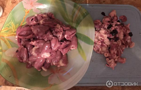 мираторг печень цыплят бройлеров 450г штрих код. 609726 66651635. мираторг печень цыплят бройлеров 450г штрих код фото. мираторг печень цыплят бройлеров 450г штрих код-609726 66651635. картинка мираторг печень цыплят бройлеров 450г штрих код. картинка 609726 66651635. Недавно готовила курирую печень Мираторг, купленную в универмаге Верный по цене 79 рублей за лоток 450 грамм. Сама в магазин не ходила и соответственно, продукт этот не выбирала. Готовлю, что купили. А готовить я решила, тёплый салат из куриной печени. Обычно это вкусно, сытно, но при этом не тяжело. И к тому же в моей семье все это любят.