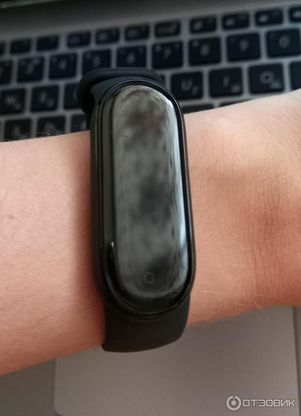 Смарт-браслет Xiaomi Mi Band 5 фото
