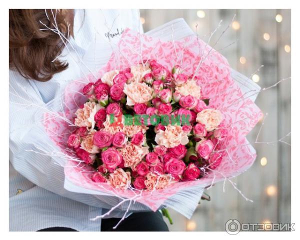 10 кустовых роз. 10 кустовых роз. кустовые розы монобукет свадебный. 10 кустовых роз. мелкоцветные розы кустовые.