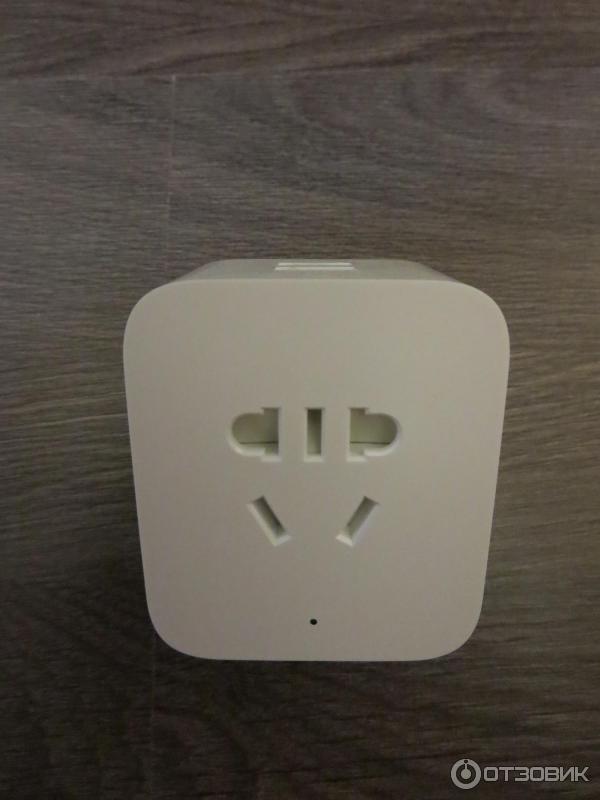 Умная Wi-Fi розетка Xiaomi фото