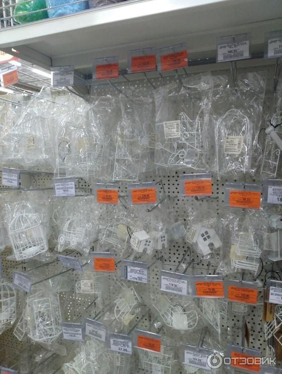 торговая точка для сумок. магазин леонардо таганрог. магазин рукоделия таганрог. леонардо таганрог мармелад. торговый отдел сумок.