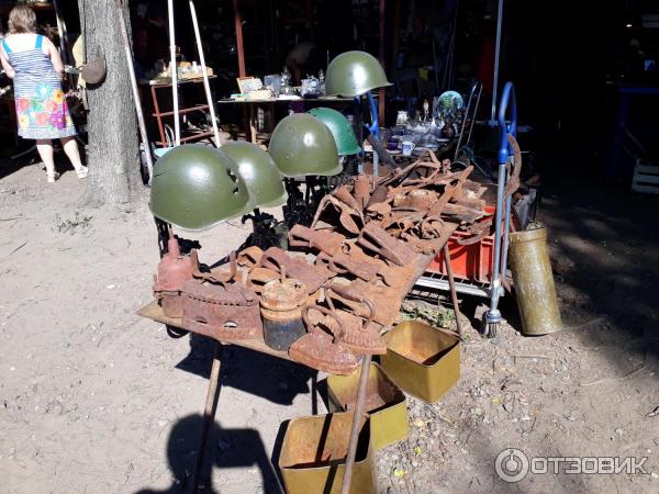 Блошиный рынок на Удельной (Россия, Санкт-Петербург) фото