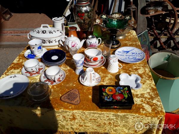 Блошиный рынок на Удельной (Россия, Санкт-Петербург) фото
