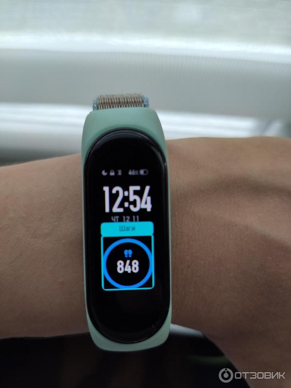 Смарт-браслет Xiaomi Mi Band 5 фото