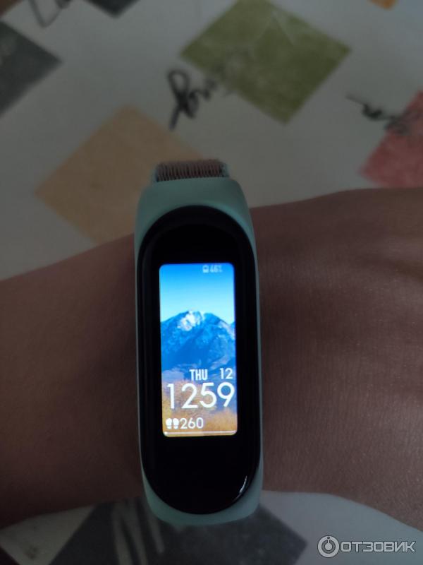 Смарт-браслет Xiaomi Mi Band 5 фото