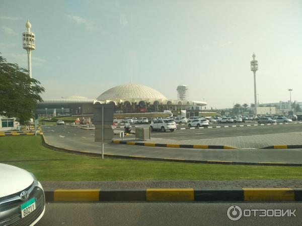 Отзыв о Международный аэропорт Sharjah International Airport (ОАЭ, Шарджа)  | Небольшой аэропорт с современными технологиями
