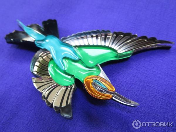 Щурка Австралийская радужная, брошь Королева красоты, Оргалика