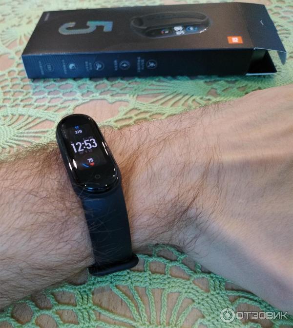 Смарт-браслет Xiaomi Mi Band 5 фото