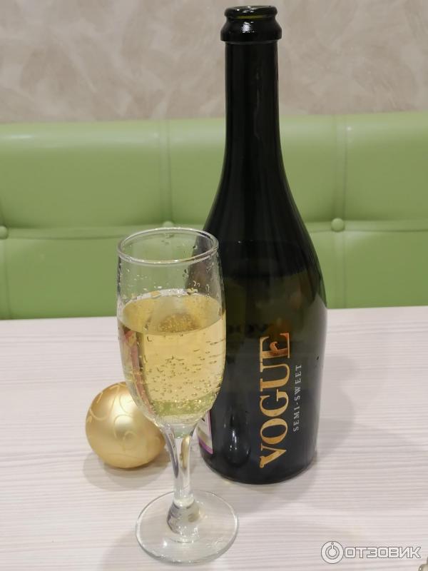 Vinorum молдавия шампанское. вино конкорд белое брют игристое concorde. шампанское krim. шампанское white semi sweet. 75 л.