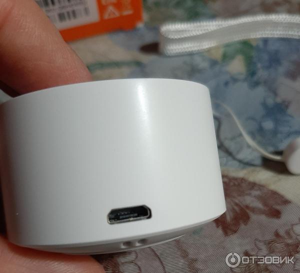 Портативная колонка Xiaomi Mi Compact Bluetooth speaker 2 фото