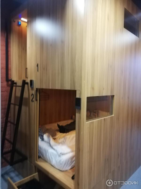 Q блок отель. Отель капсульный отель q-block. Капсульный отель двухместный. Кью блок отель москва. Капсульный отель q-block.