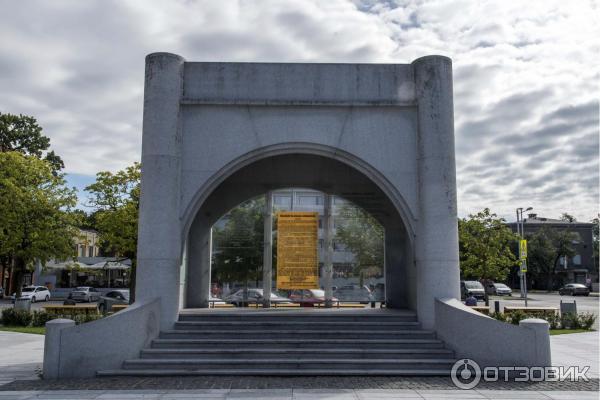 Пярну, памятник манифесту о независимости Эстонии