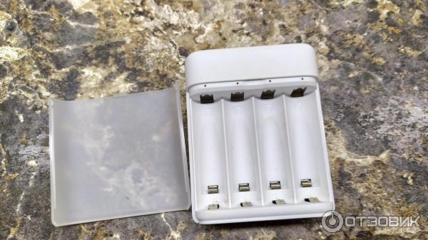 Зарядное устройство Xiaomi ZI5 PB401 для аккумуляторов AA фото