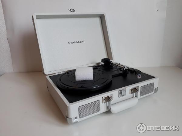 Проигрыватель виниловых дисков Crosley Cruiser Deluxe CR8005D-GR фото