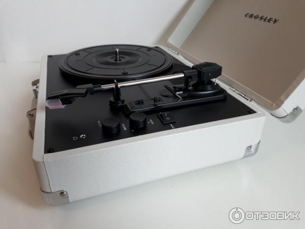 Проигрыватель виниловых дисков Crosley Cruiser Deluxe CR8005D-GR фото