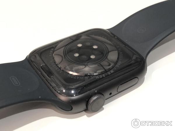 Apple Watch 38 мм на женской руке