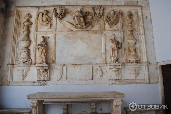 Sv statue trogir lovre erotic Trogir Cathedral