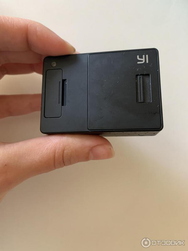 Экшн-камера Xiaomi Yi фото