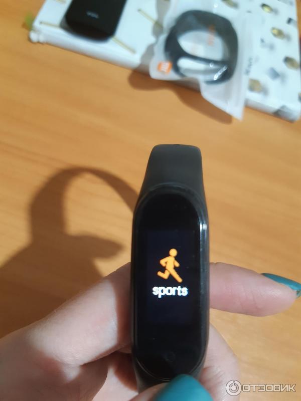 Отзыв о Фитнес-браслет Xiaomi Mi Band 4 | Спортсмену необходим)