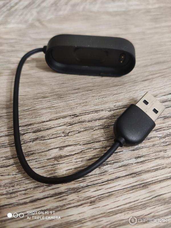 Фитнес-браслет Xiaomi Mi Band 4 фото