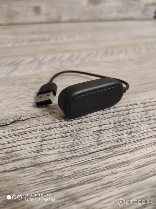 Фитнес-браслет Xiaomi Mi Band 4 фото