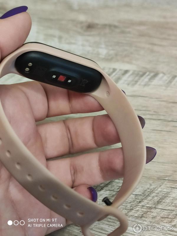 Фитнес-браслет Xiaomi Mi Band 4 фото