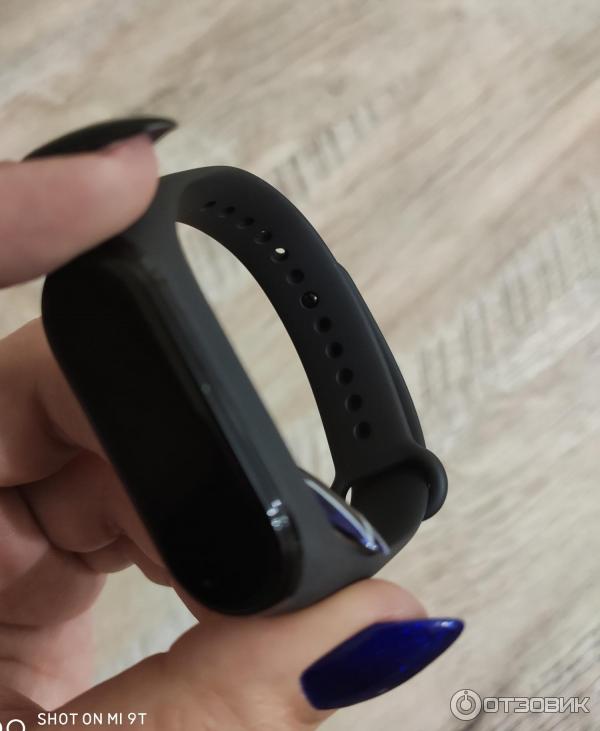 Фитнес-браслет Xiaomi Mi Band 4 фото