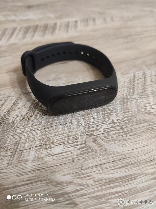 Фитнес-браслет Xiaomi Mi Band 4 фото