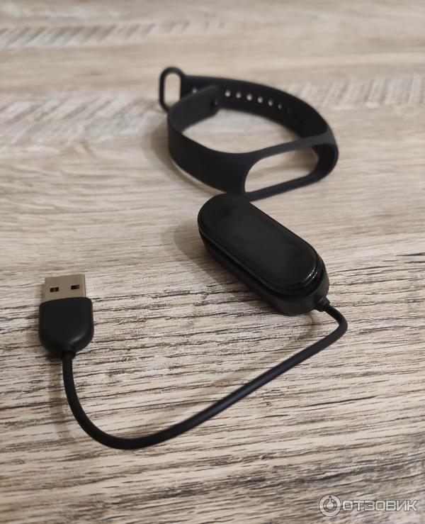 Фитнес-браслет Xiaomi Mi Band 4 фото