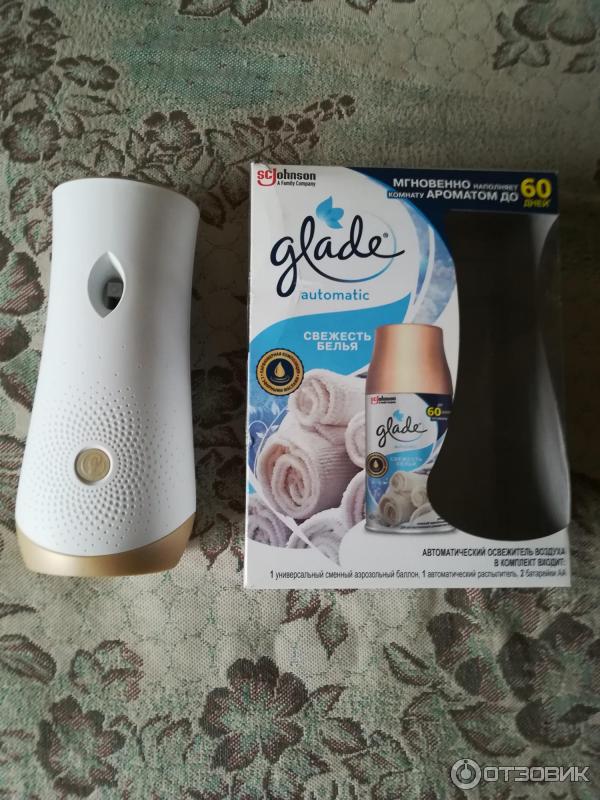 Автоматический освежитель воздуха Glade фото