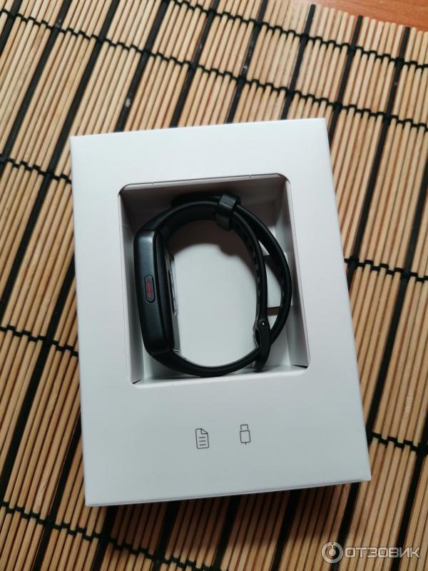 Смарт-браслет Honor Band 6 фото