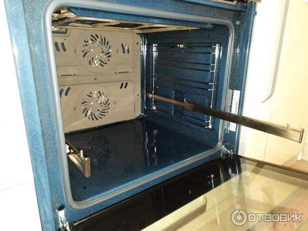 Электрический духовой шкаф Samsung NV68R2340RB/WT фото