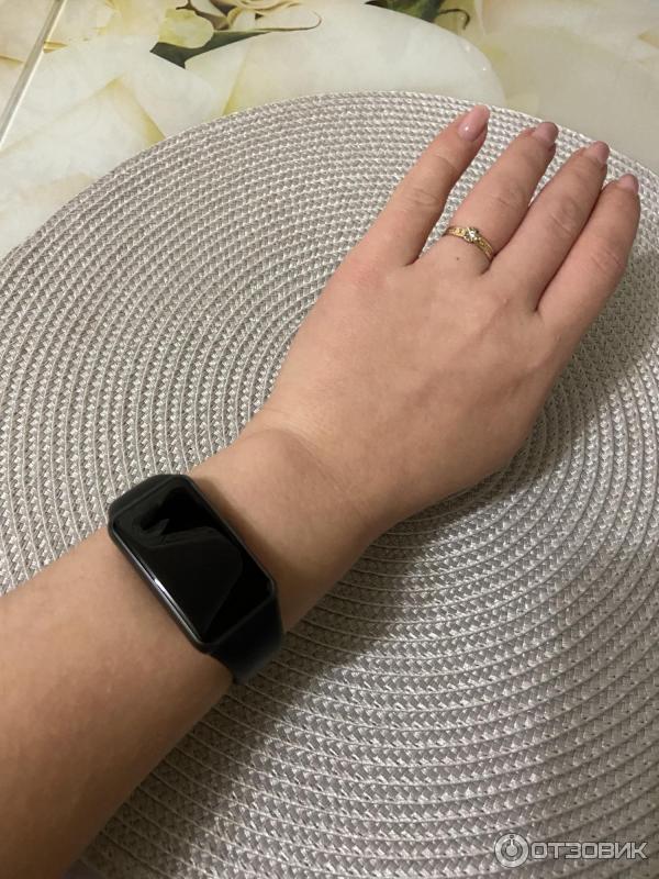 Фитнес-трекер Huawei Honor Band 6 фото