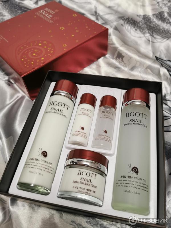 Essence moisture skin. Jigott Snail Essence Moisture Skin Care 3 Set.. Набор с муцином улитки Jigott Snail Moisture Skin Care 3 Set. Бьюти-набор для лица - Moisture Skin Care 3set (Jigott). Jigott. Набор средств для лица с гиалуроновой кислотой, Essence Moisture Skin Care 3set.