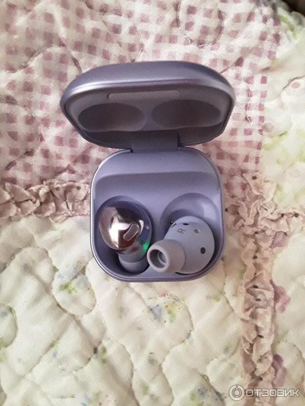 Беспроводные наушники Samsung Galaxy Buds Pro фото