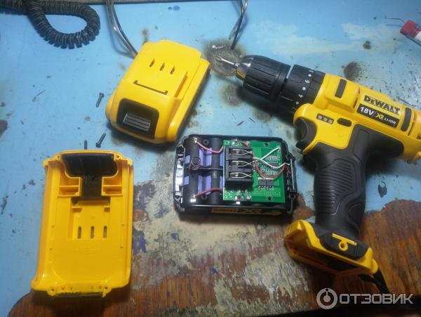 Аккумуляторная ударная дрель-шуруповерт DeWALT DCD776S2 фото