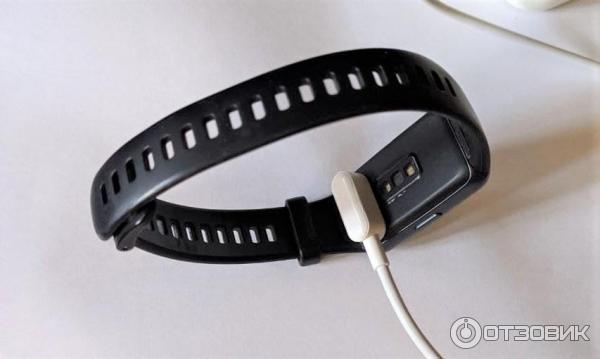 Фитнес-браслет Huawei Band 6 фото