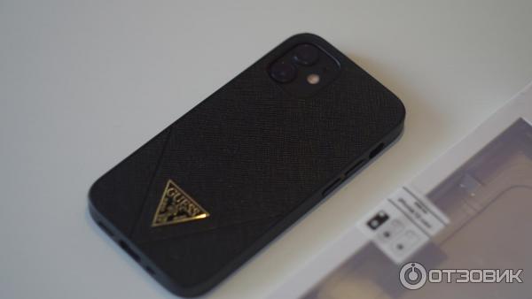 Чехол GUESS для iPhone фото