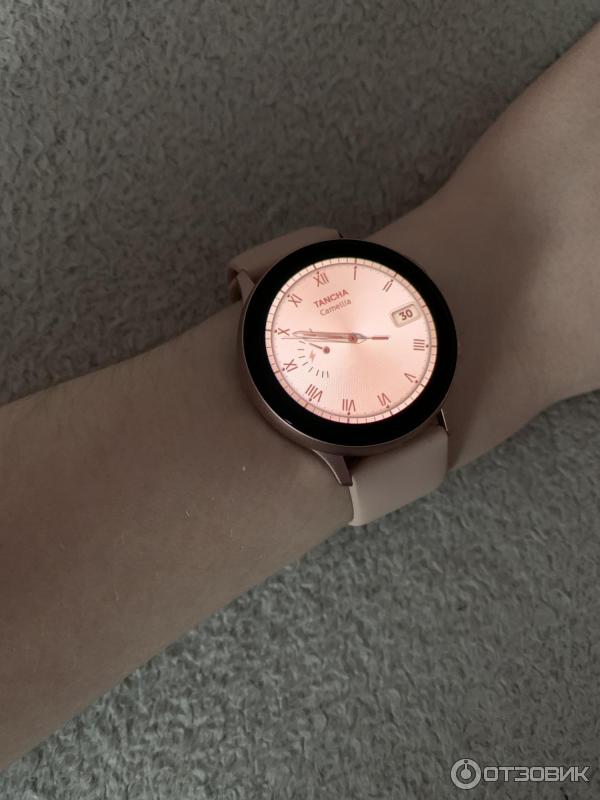Умные часы Samsung Galaxy Watch Active 2 фото