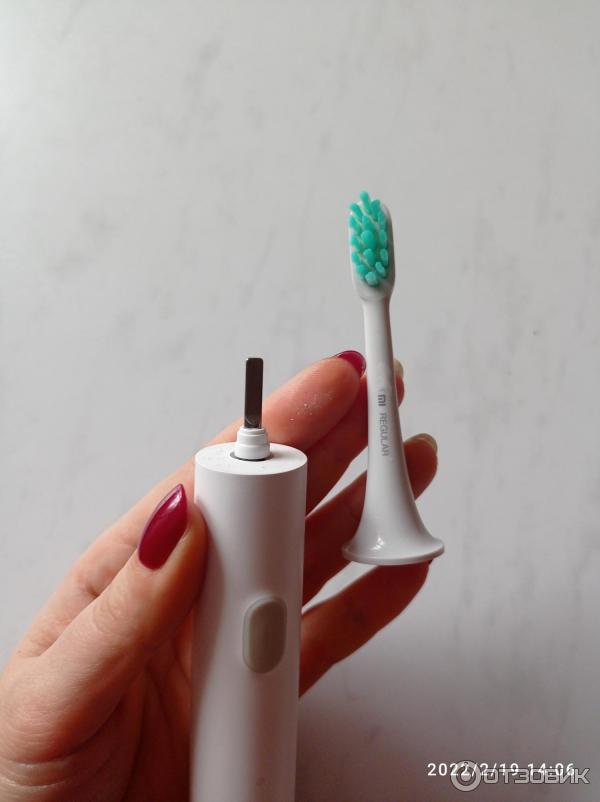 Электрическая зубная щетка Xiaomi Smart Electric Toothbrush T500 фото