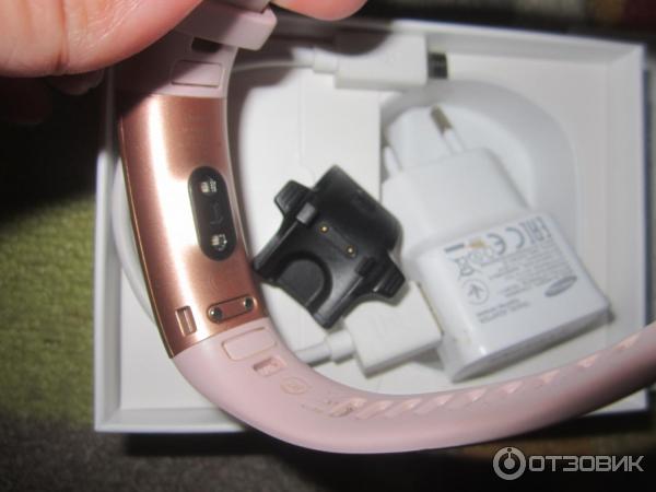 Фитнес-браслет Huawei Band 4 Pro фото