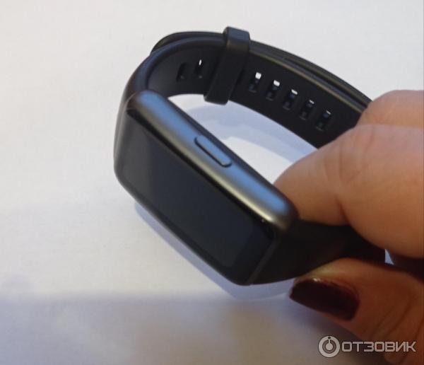 Фитнес-браслет Huawei Band 6 фото