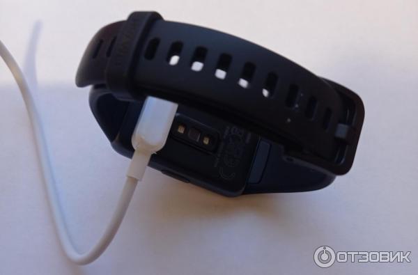 Фитнес-браслет Huawei Band 6 фото