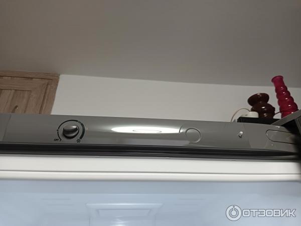 Холодильник Indesit ITR 4200 S фото