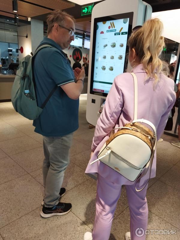 вкусно и точка москва отзыв. вкусно и точка бургеры. снеки вкусно и точка. вкусно и точка соус маркер. вкусно и точка.