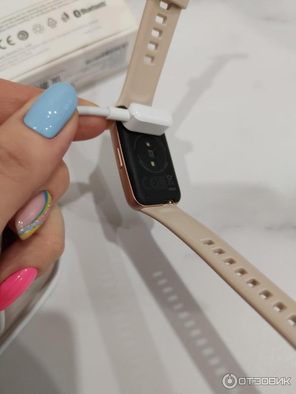 Фитнес-браслет Huawei Band 7 фото
