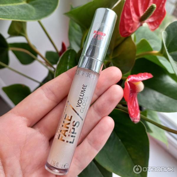 Catrice better than fake lips volume. Catrice better than fake lips volume. Catrice better than fake lips volume. Catrice better than fake lips plumping lip primer праймер для губ. Эффект вкусных губ.