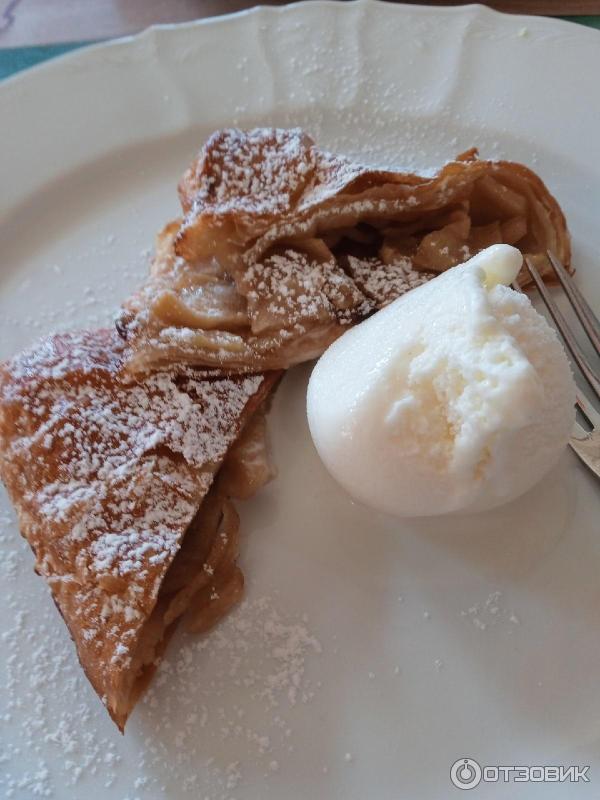 Штрудель в Маме Роме