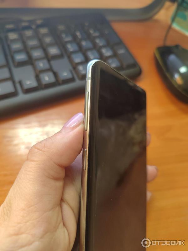 Смартфон Samsung Galaxy S10 фото